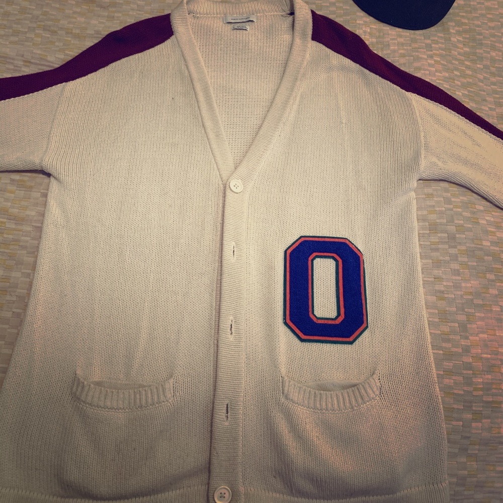 💧 💧 URBAN OUTFITTERS  BIG “O” BLOCK cardigan